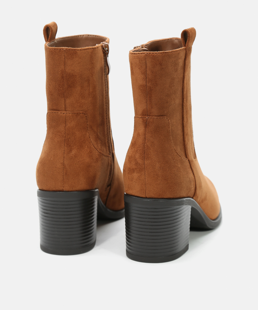 Botines tac&oacute;n liso image number null